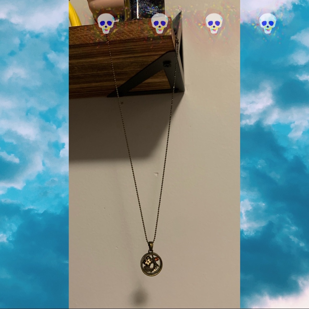 💀Paris Necklace